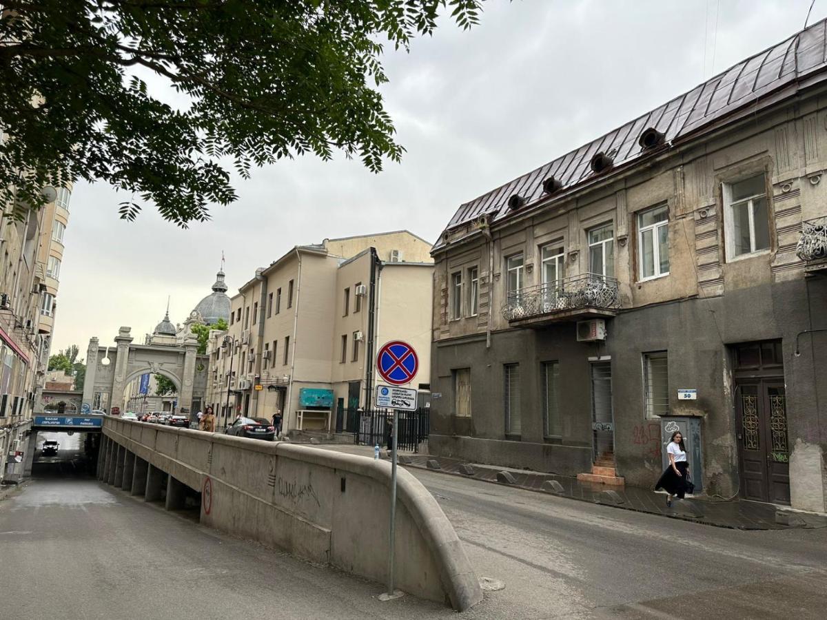 Apartment In The Center Of Tbilissi Extérieur photo